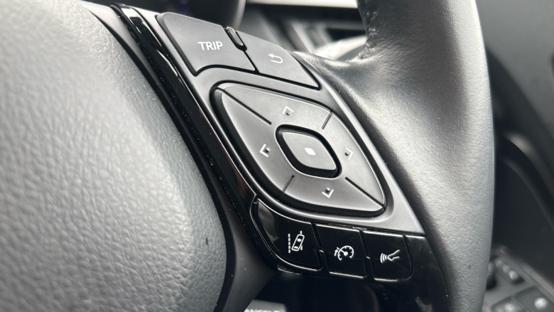 Toyota C-HR 1.8 Hybrid Design 5dr CVT Hybrid Hatchback